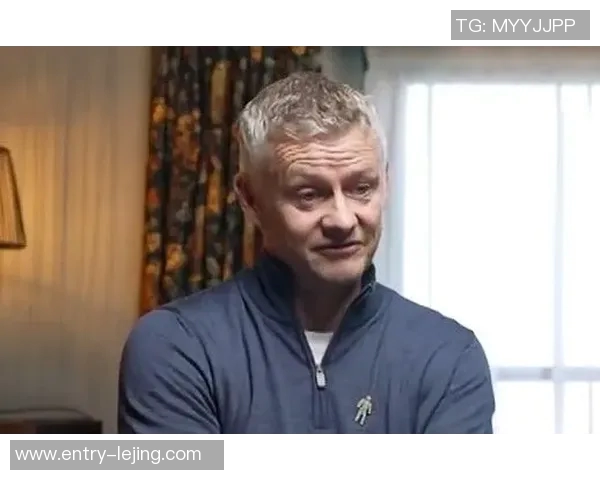 索帅幽默回应安切洛蒂调侃称曼联压力大工作不易